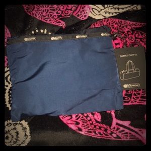 LeSportsac Simple Duffel Classic Navy